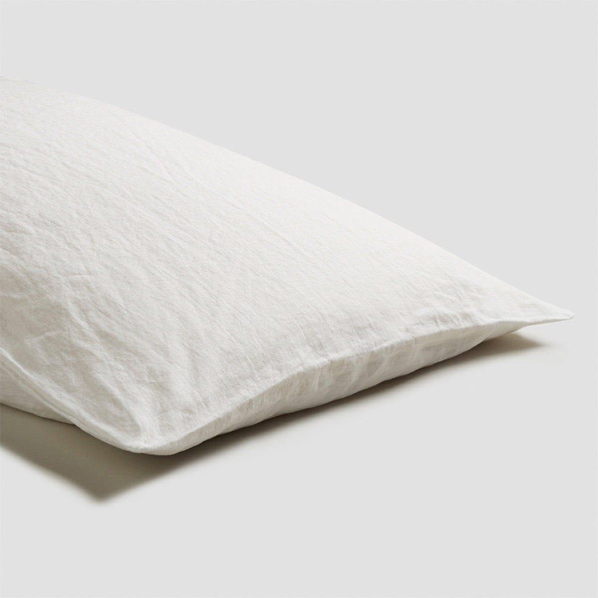 White 100% Linen Pillowcases (Pair) - Piglet in Bed US
