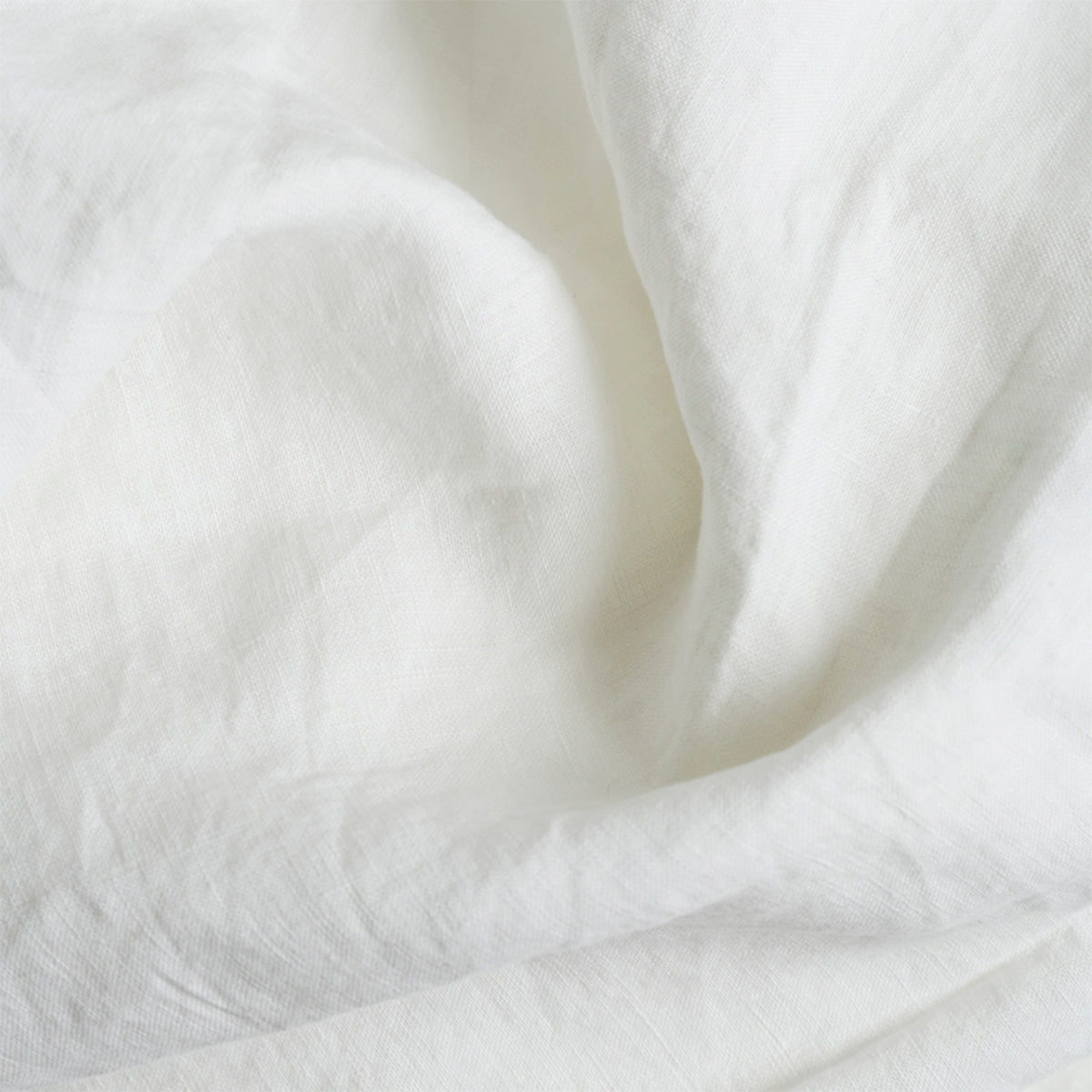 White 100% Linen Pillowcases (Pair) - Piglet in Bed US