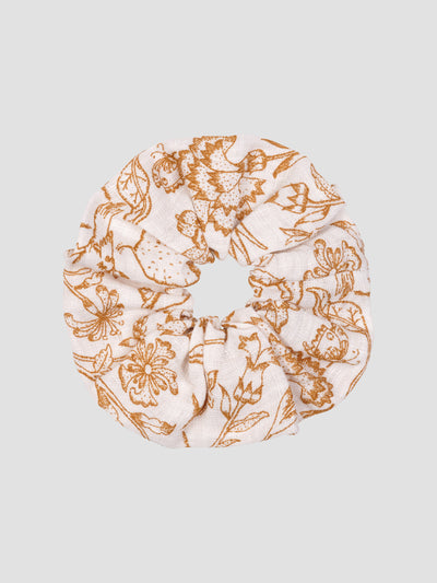 Ernest White Middlemore Linen Scrunchie