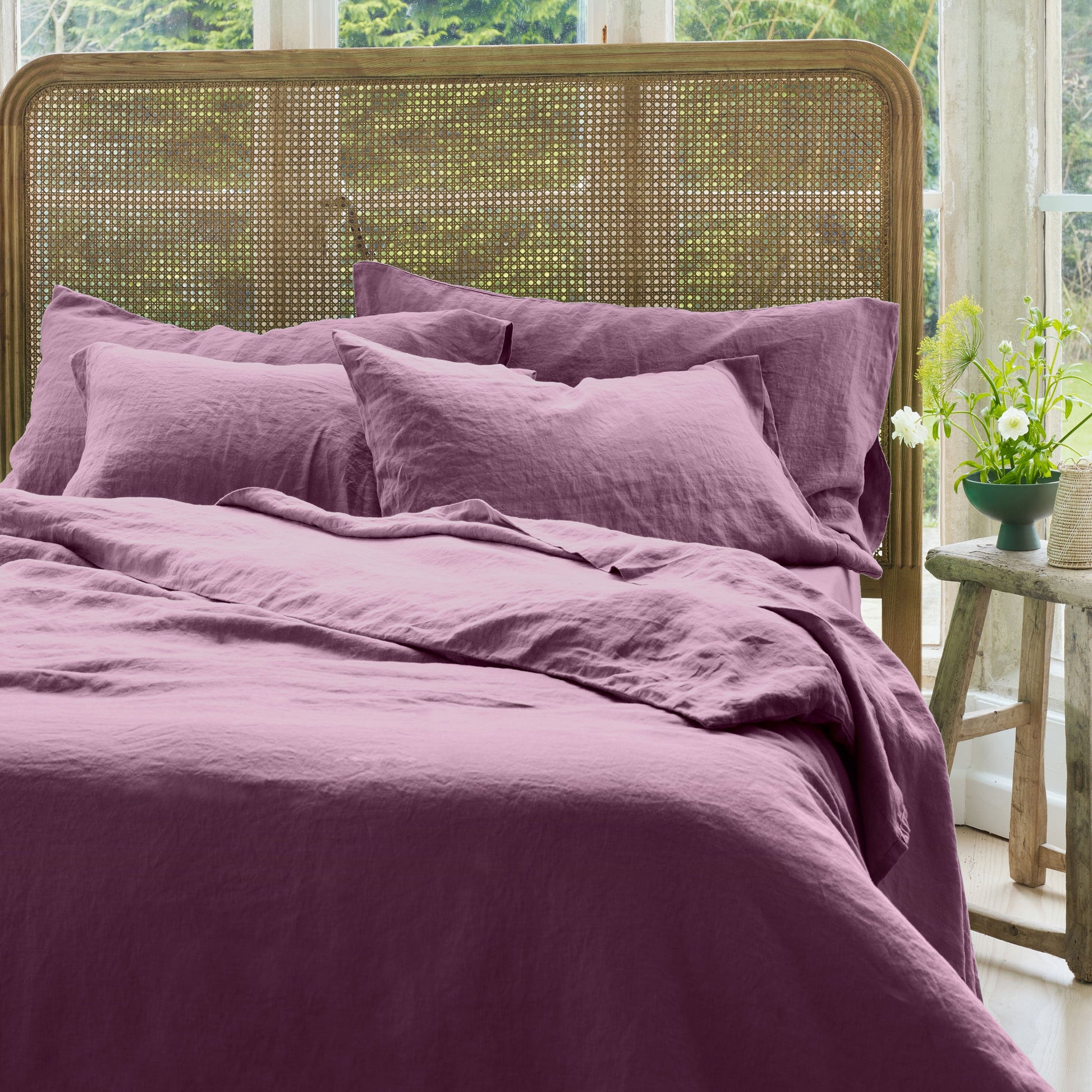 Raspberry 100% Linen Duvet Cover - Piglet in Bed US