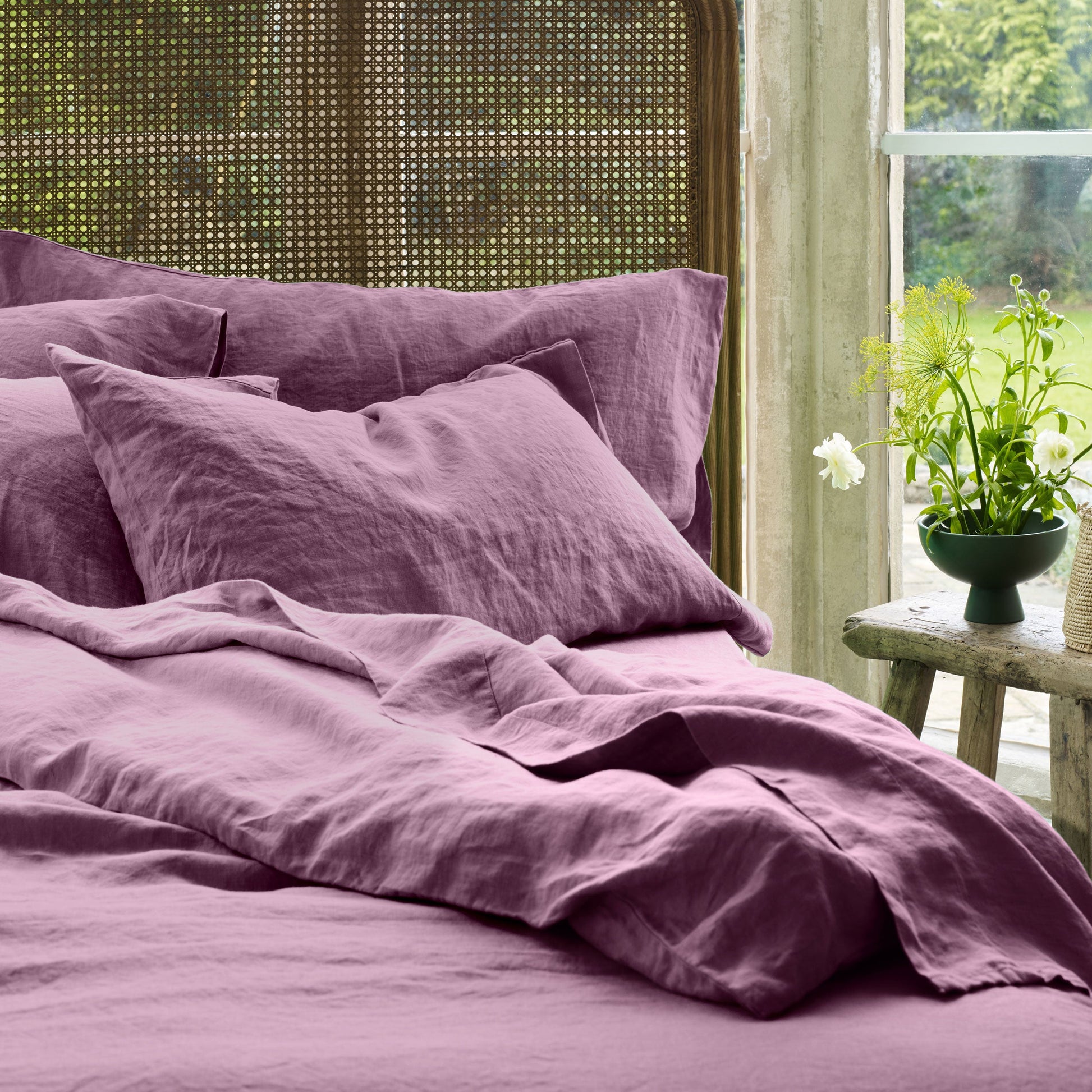 Raspberry 100% Linen Pillowcases (Pair) - Piglet in Bed US