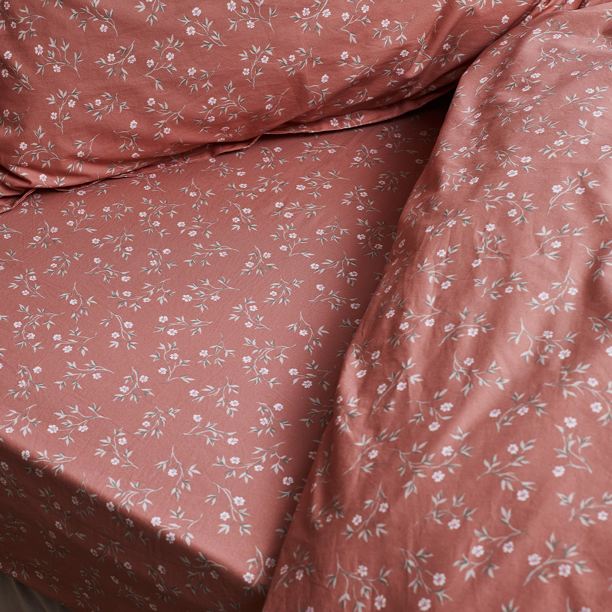 Apricot Floral Cotton Fitted Sheet