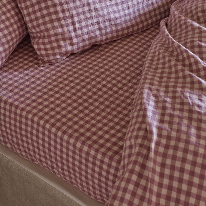 Elderberry Gingham 100% Linen Fitted Sheet | Piglet in Bed US