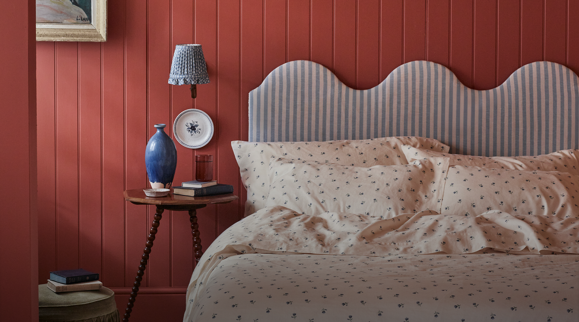 posy bud in dusk blue