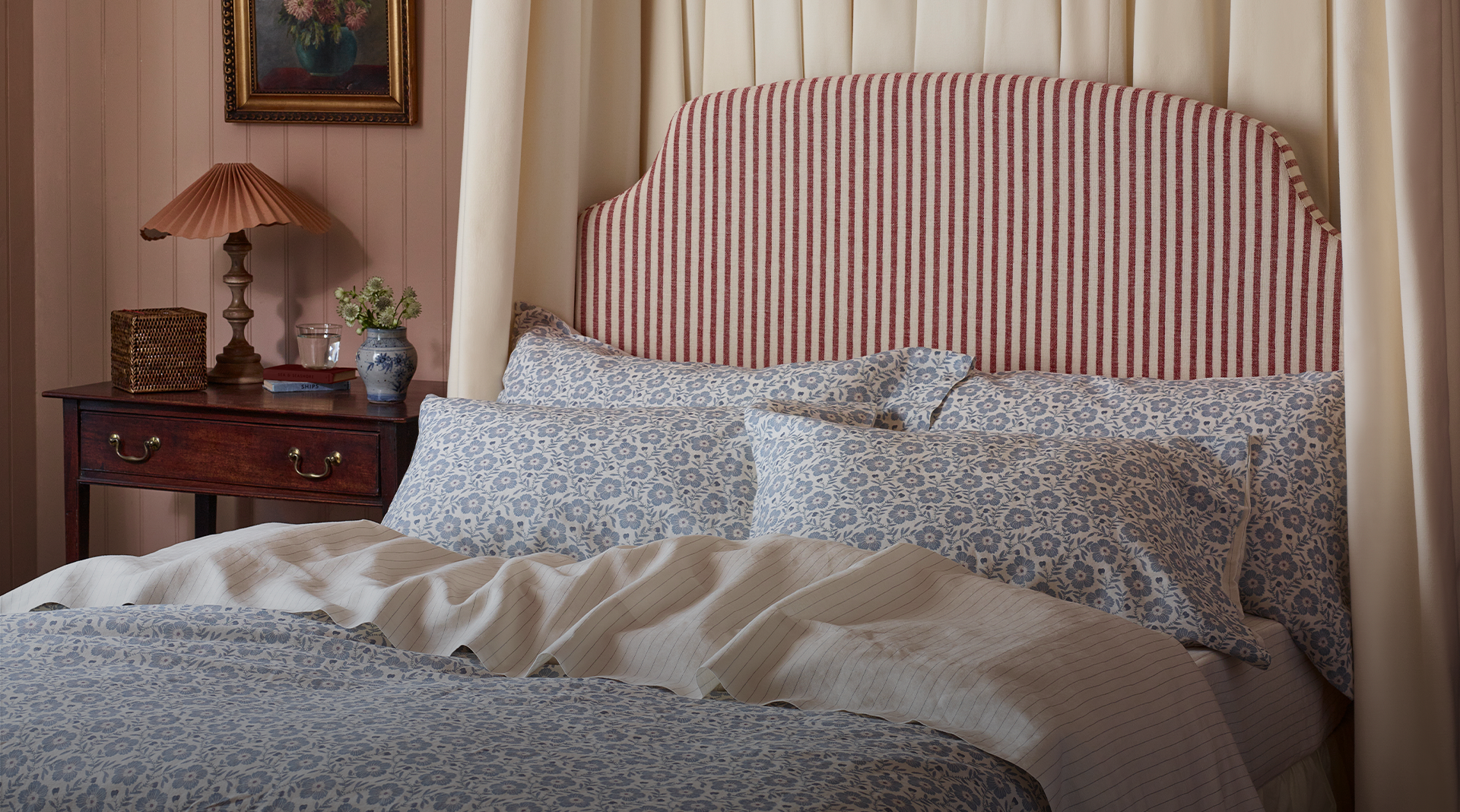 Rhubarb Rose Bedding