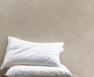 British Wool Pillow - Piglet in Bed US