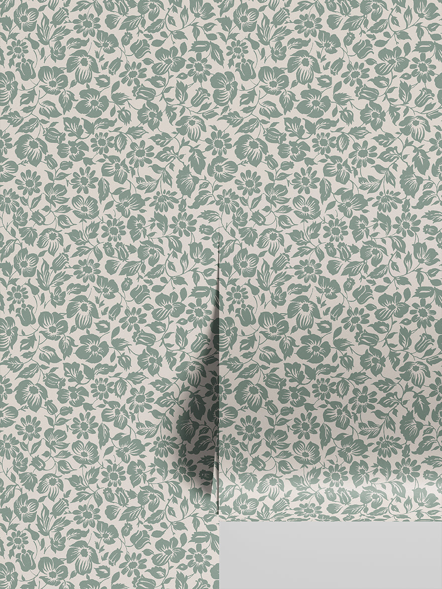 Meadow Floral Pattern Wallpaper