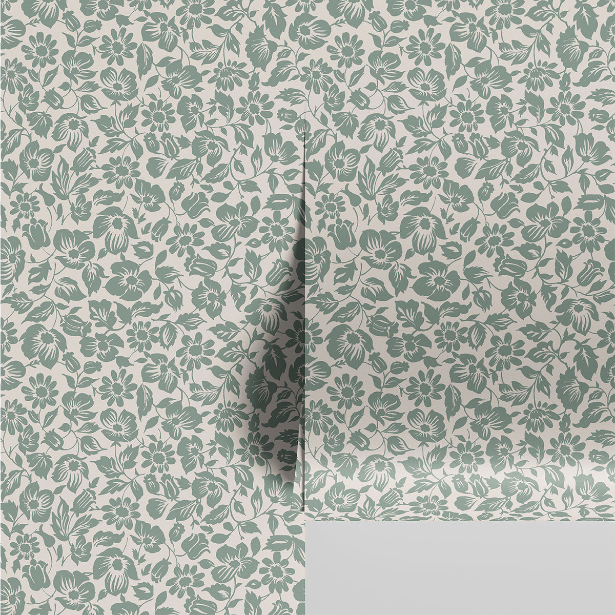 Meadow Floral Pattern Wallpaper