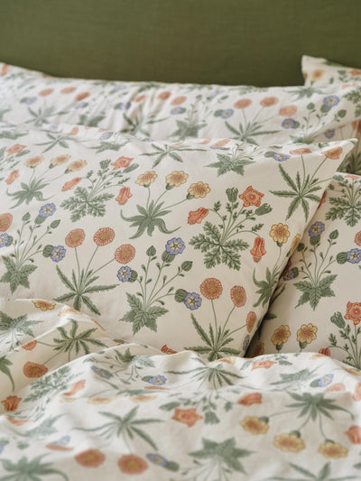 Sage & Mindful Cream Daisy Cotton Pillowcases (Pair)