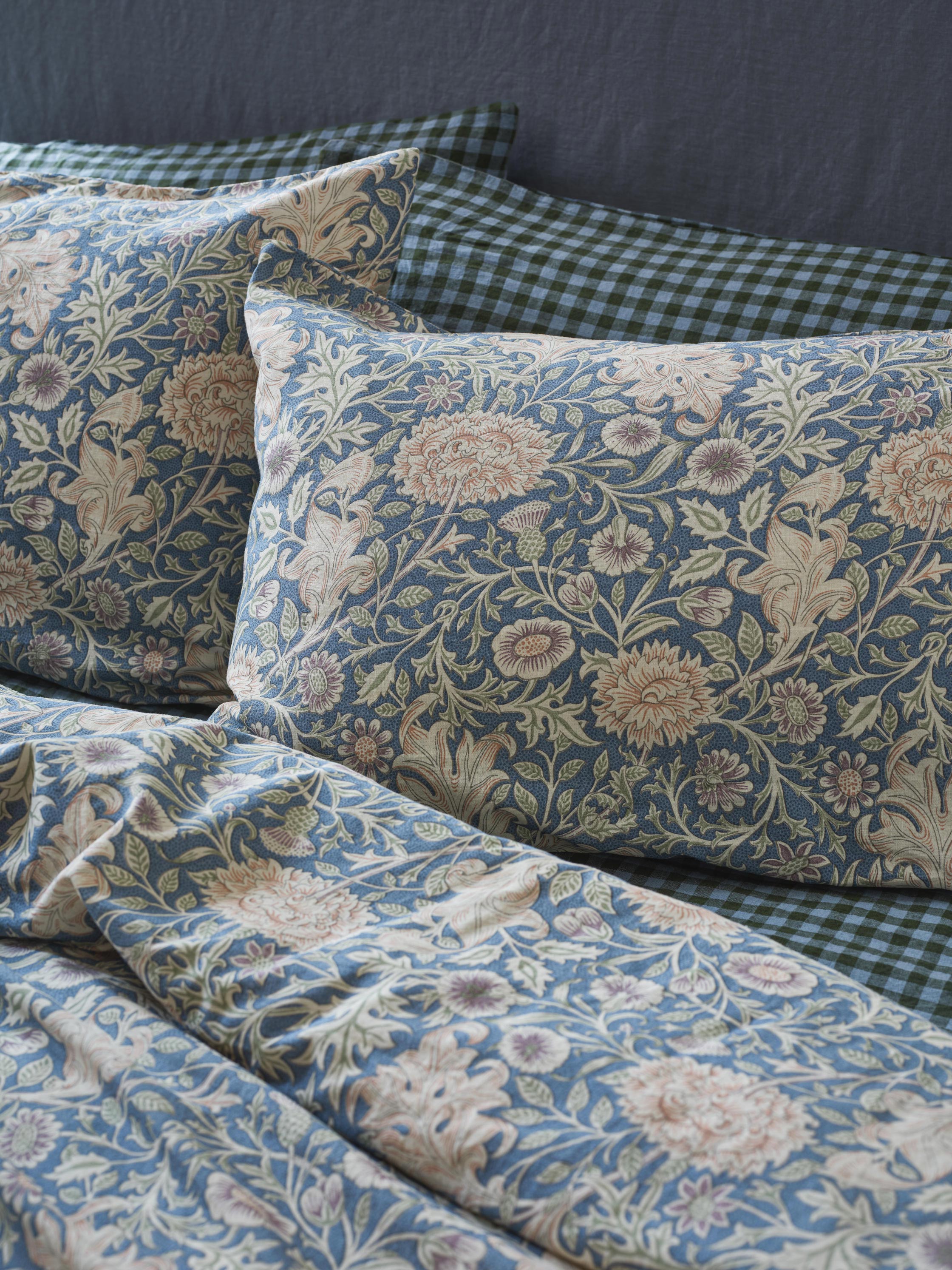 Webbs Blue Double Bough Linen Blend Pillowcases (Pair)
