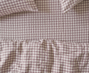 Elderberry Gingham Linen Blend Fitted Sheet - Piglet in Bed US