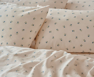 Dusk Blue Posy Bud Linen Blend Pillowcases (Pair) - Piglet in Bed US