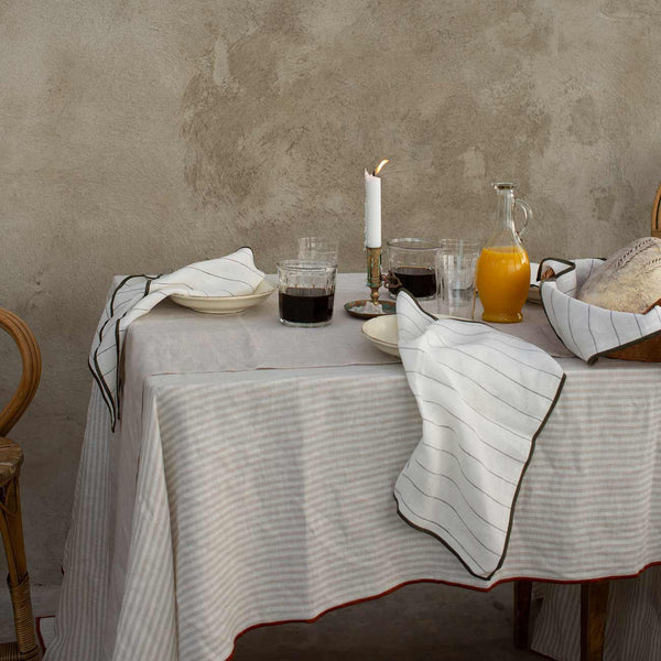Mix & Match: Table Linen Builder