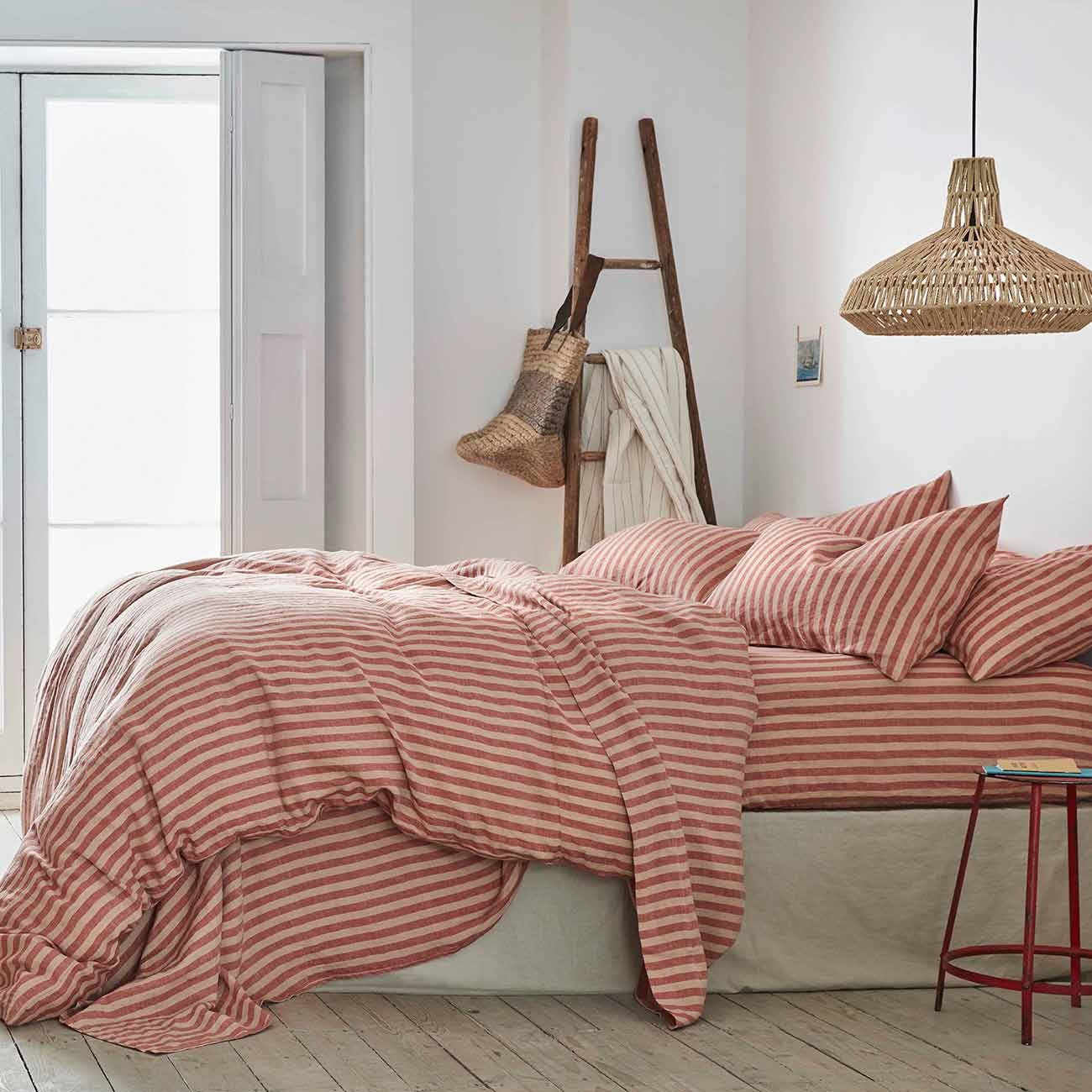 Piglet in bed shops full size sheets