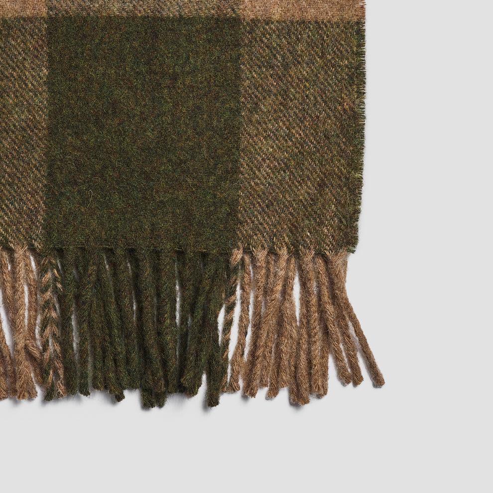 Fern Green Plaid Cabin Wool Blanket | Piglet in Bed US