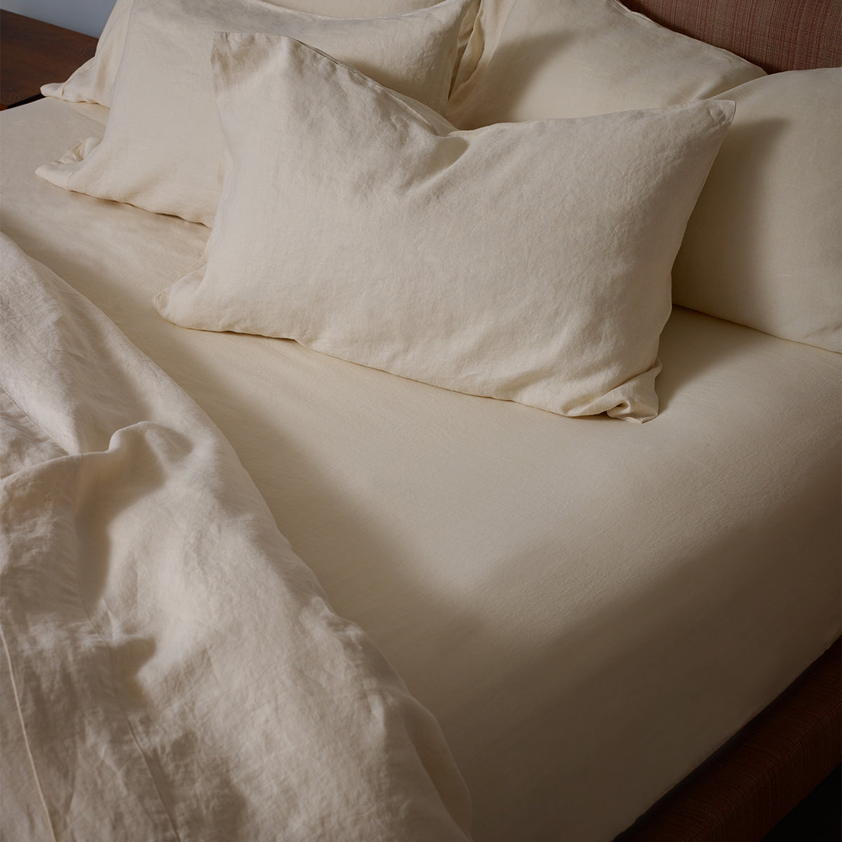 Pearl Plain Linen Fitted Sheet
