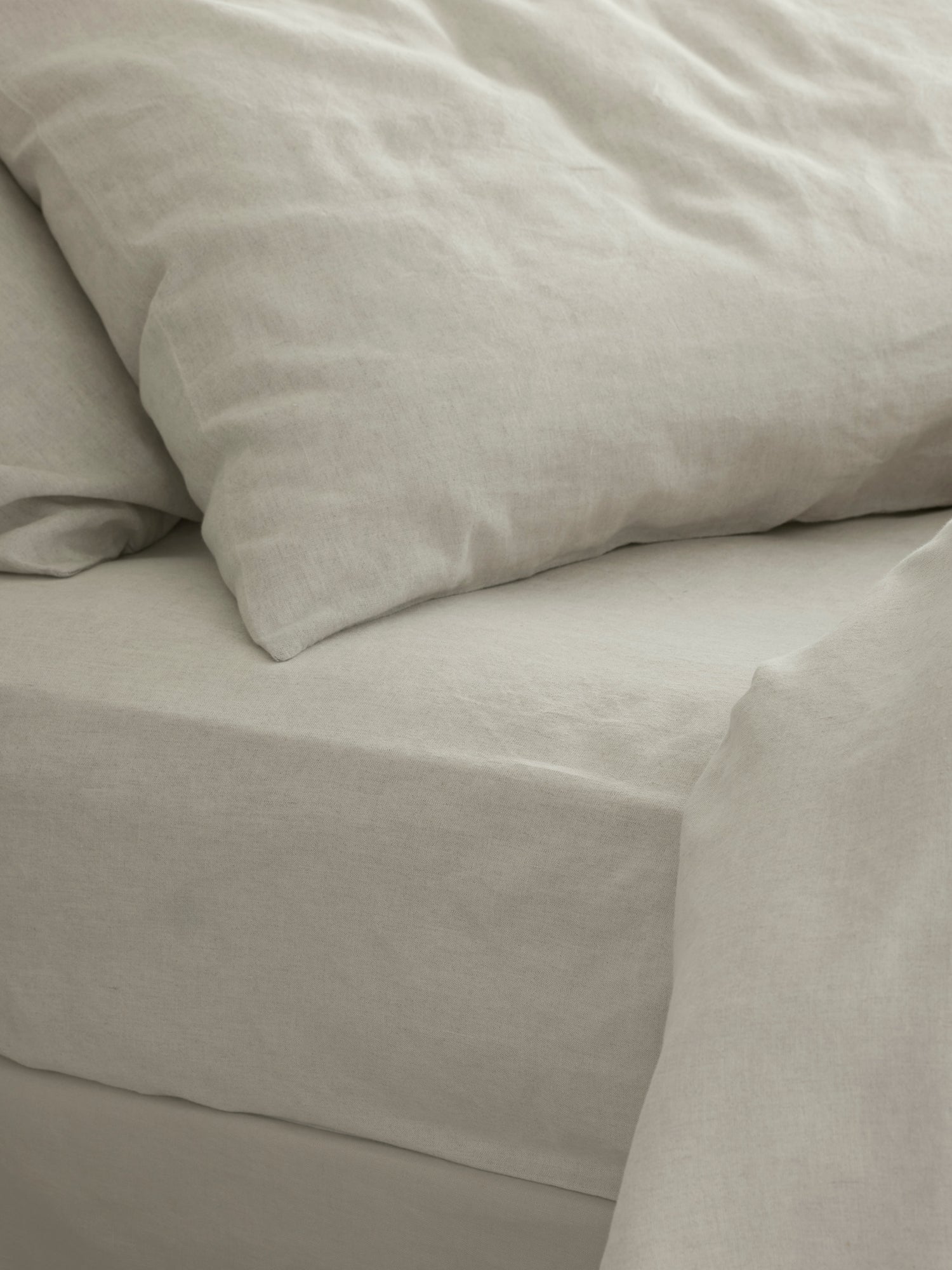 Oatmeal Linen Blend Bedding