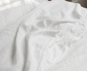 White 100% Linen Flat Sheet - Piglet in Bed US