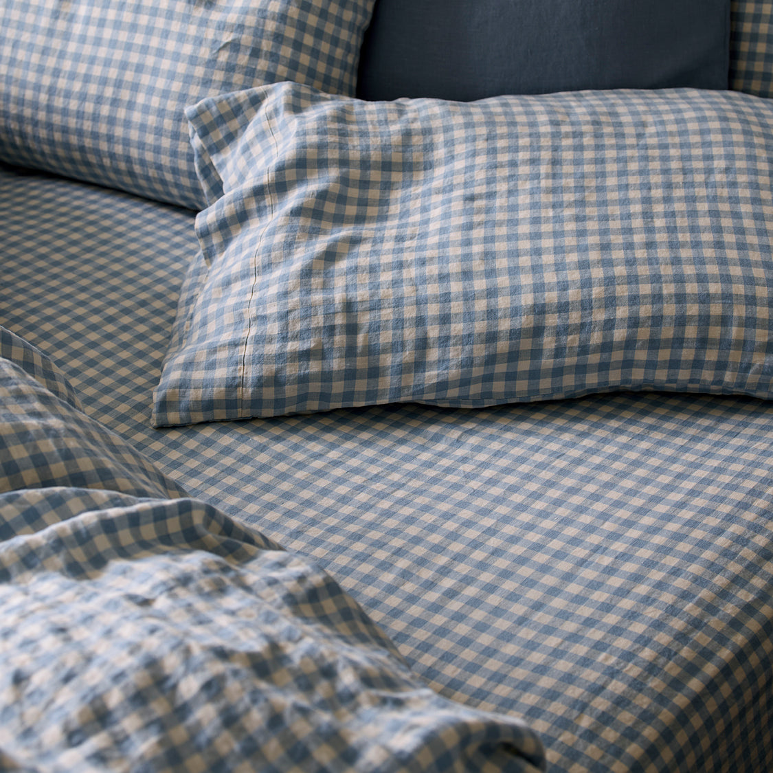 Warm Blue Gingham 100 Linen Fitted Sheet Piglet in Bed US