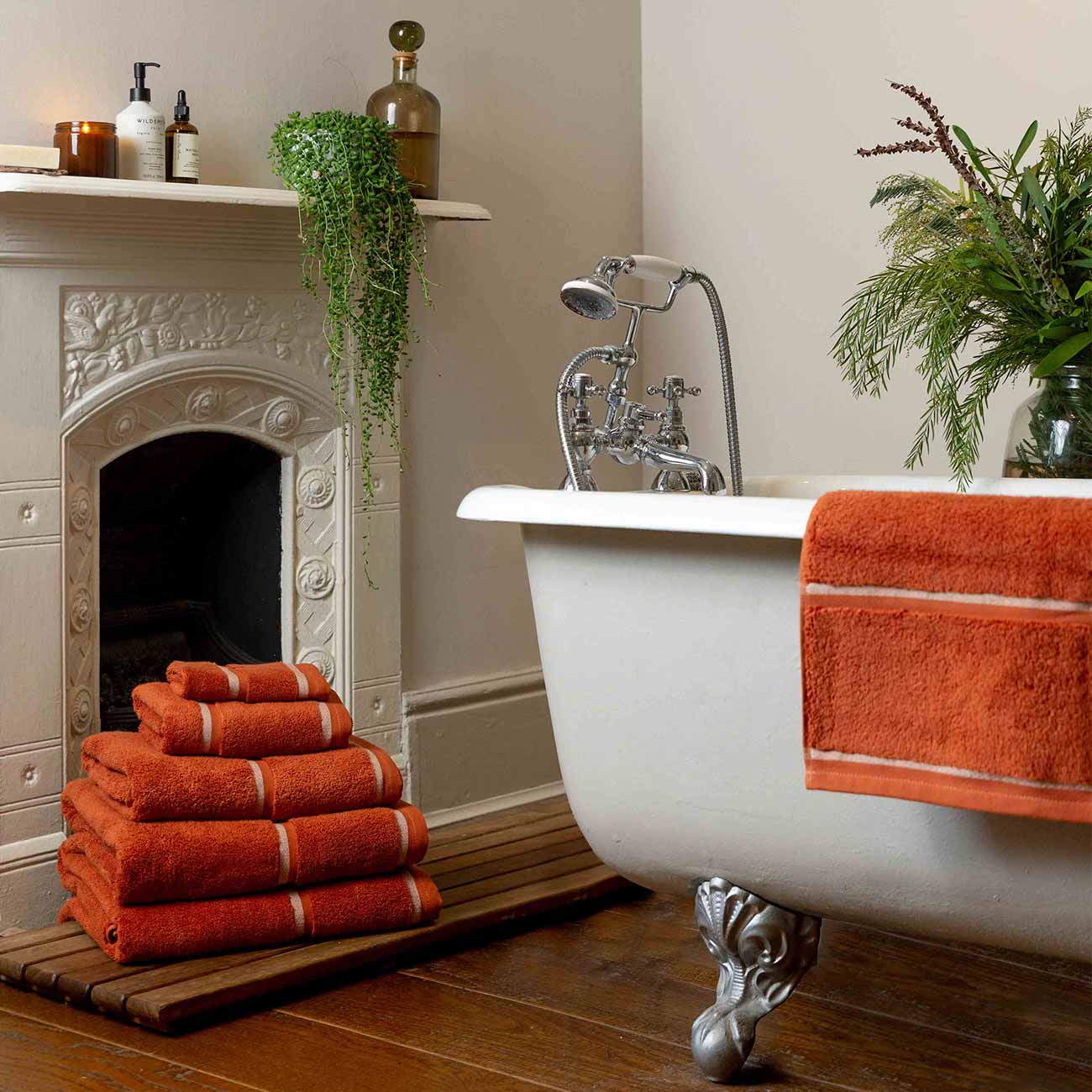Cinnamon Towel and Bath Mat
