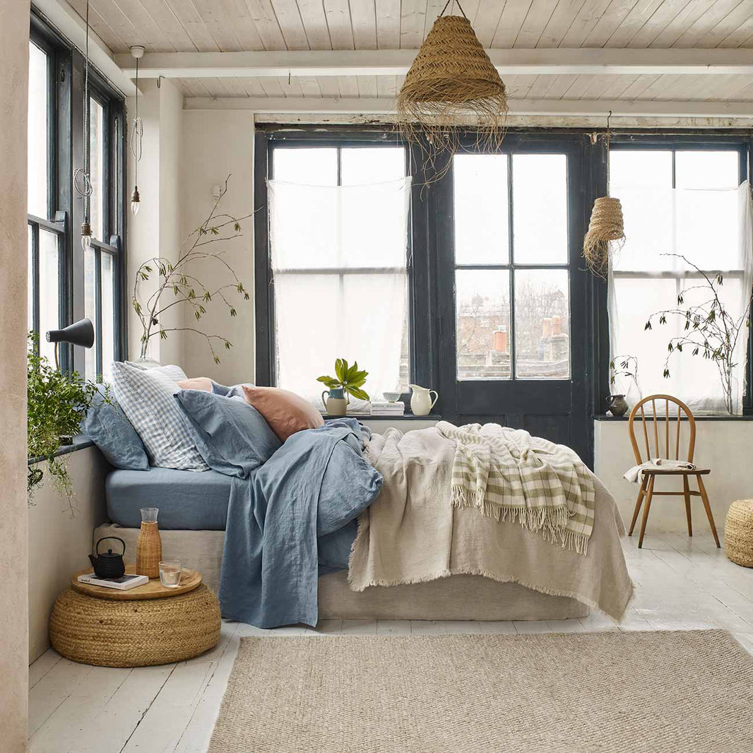 Linen Bedding Natural Flax Linen Piglet in Bed US