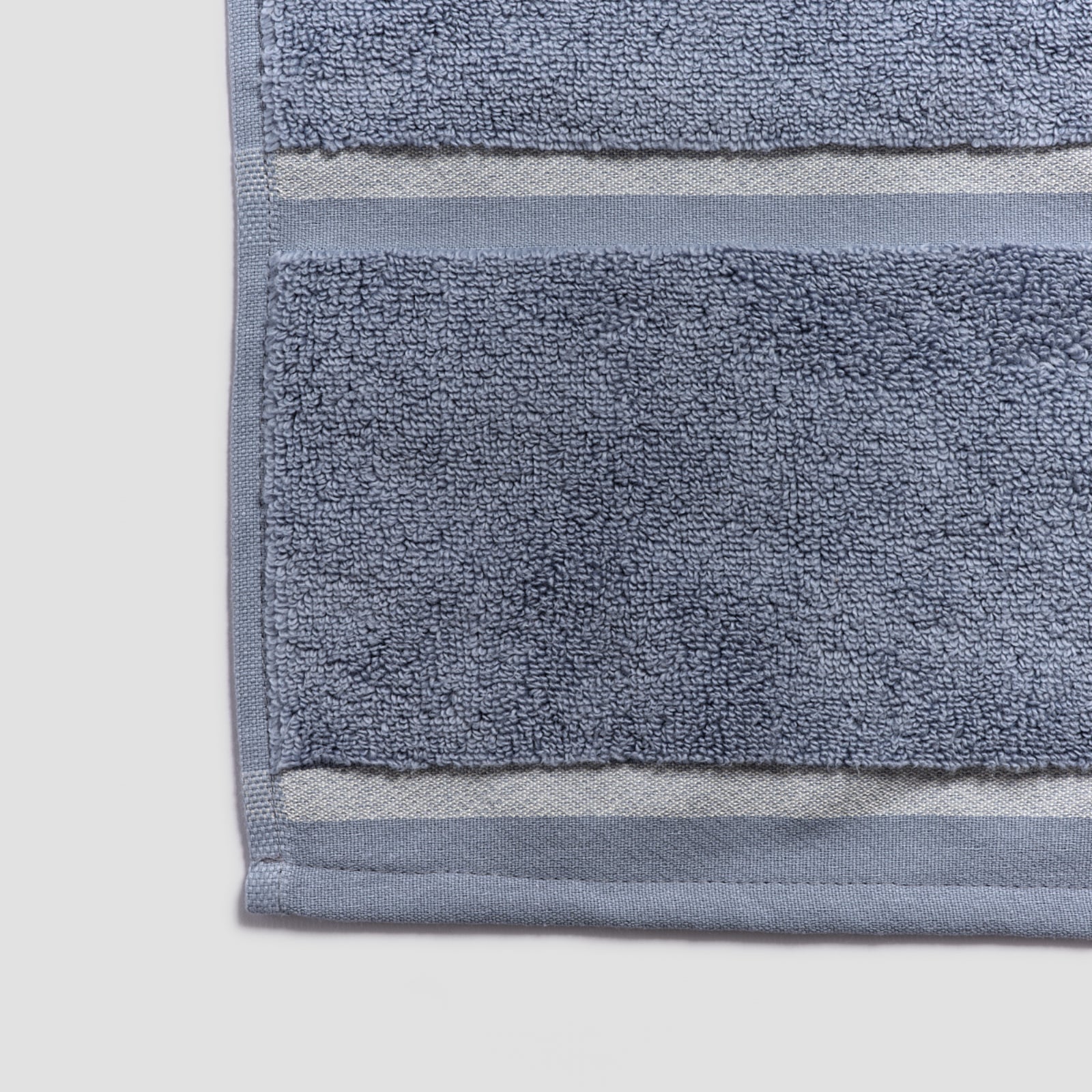 NEW Martha Stewart Jacquard 2 Bath Towel Set Towels Faded Denim Blue White  | eBay